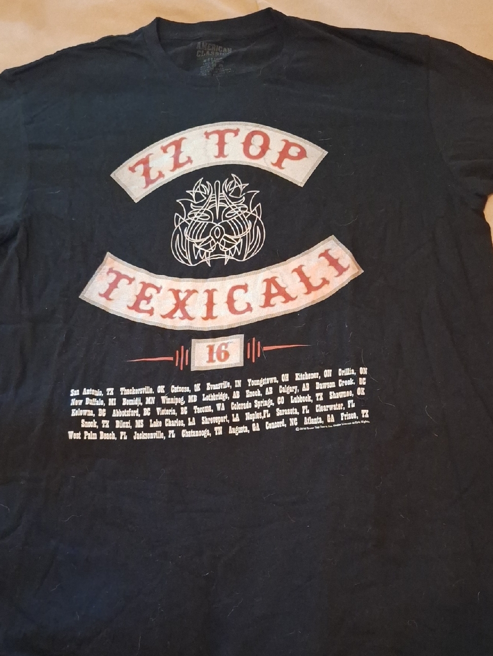 ZZ Top Texicalli Band Tee in Black and Red Size M